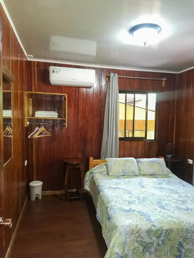 Casita Happy Feet And Tours Corcovado Otel Drakes Bay Dış mekan fotoğraf