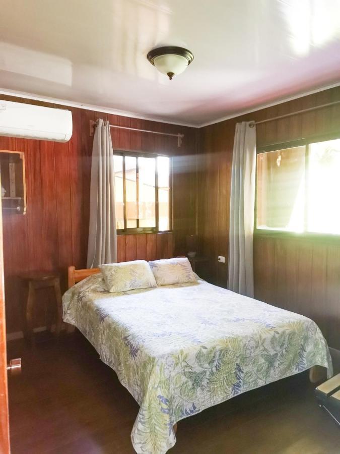 Casita Happy Feet And Tours Corcovado Otel Drakes Bay Dış mekan fotoğraf