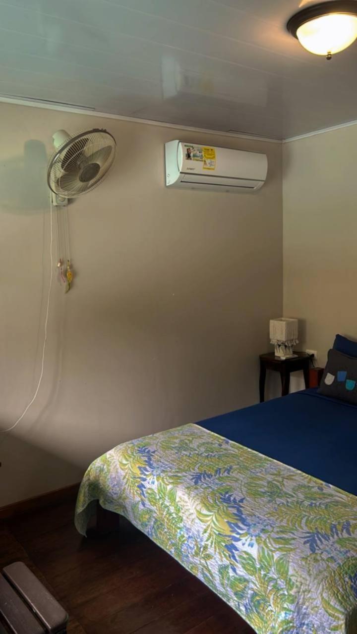 Casita Happy Feet And Tours Corcovado Otel Drakes Bay Dış mekan fotoğraf